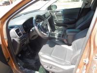 https://www.towlot.com/carimages/11312/20230506/DSCN3277_thumb.JPG