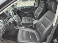 https://www.towlot.com/carimages/42861/20250419/20250418_110920_thumb.jpg